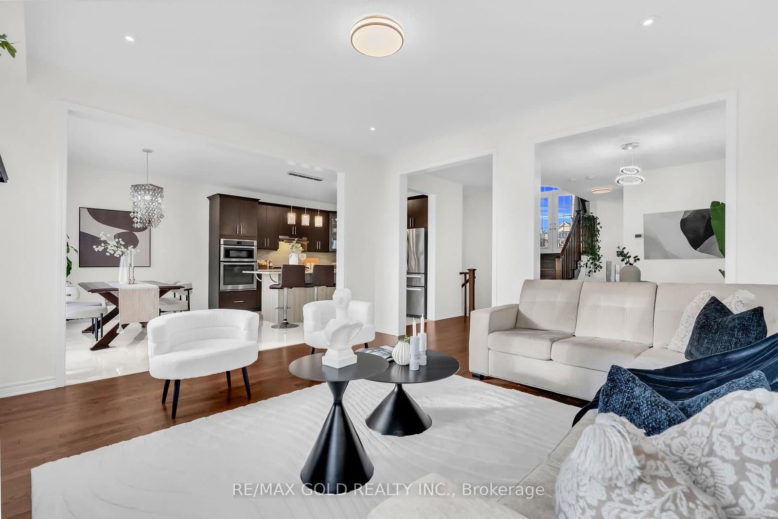 1547 Farmstead Drive thumbnail 12