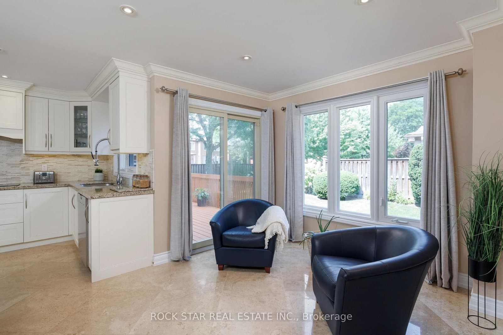 1807 Tattersall Way thumbnail 22