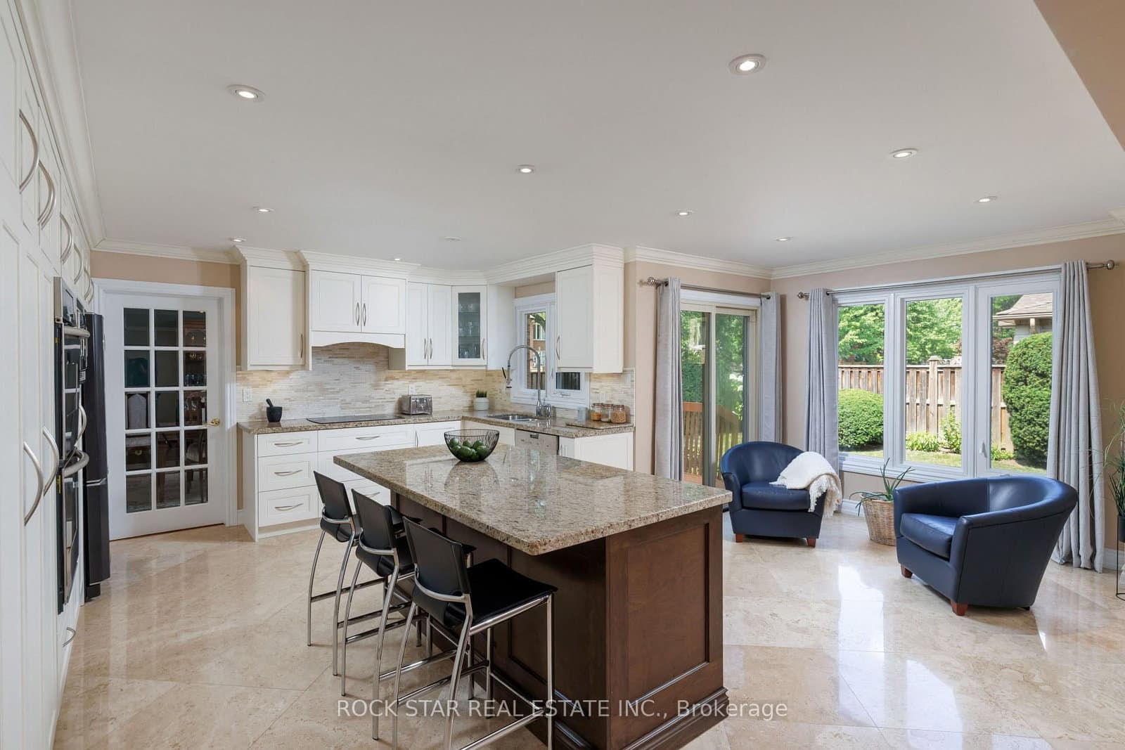 1807 Tattersall Way thumbnail 3