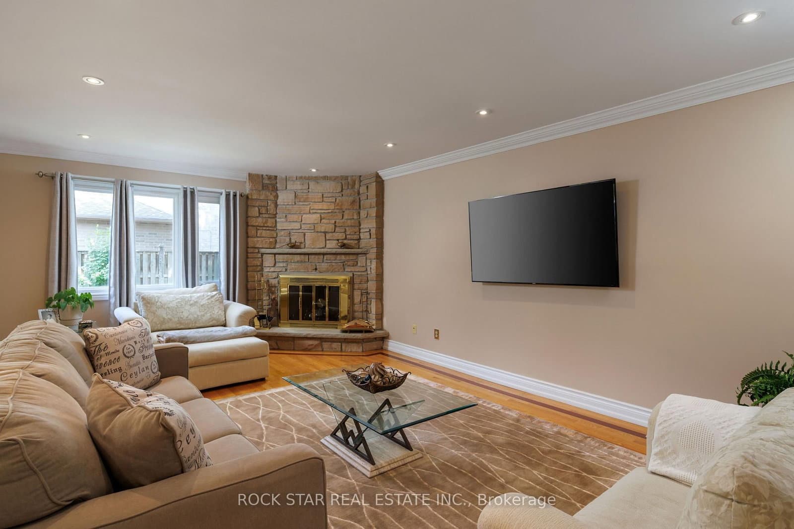 1807 Tattersall Way thumbnail 4