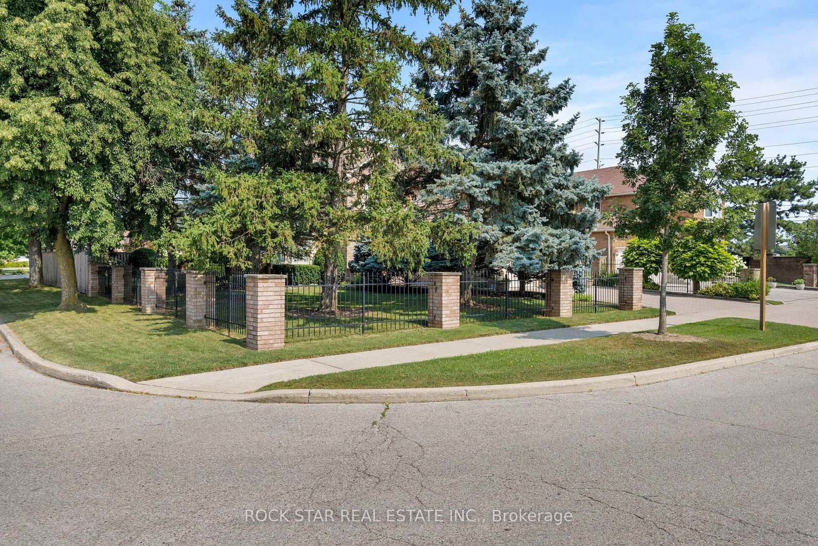 1807 Tattersall Way thumbnail 6