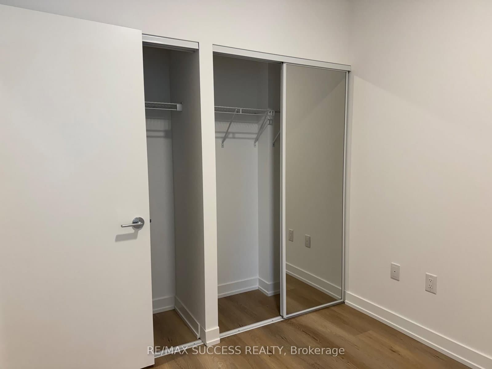 395 Square One Drive, Unit 1607 thumbnail 20