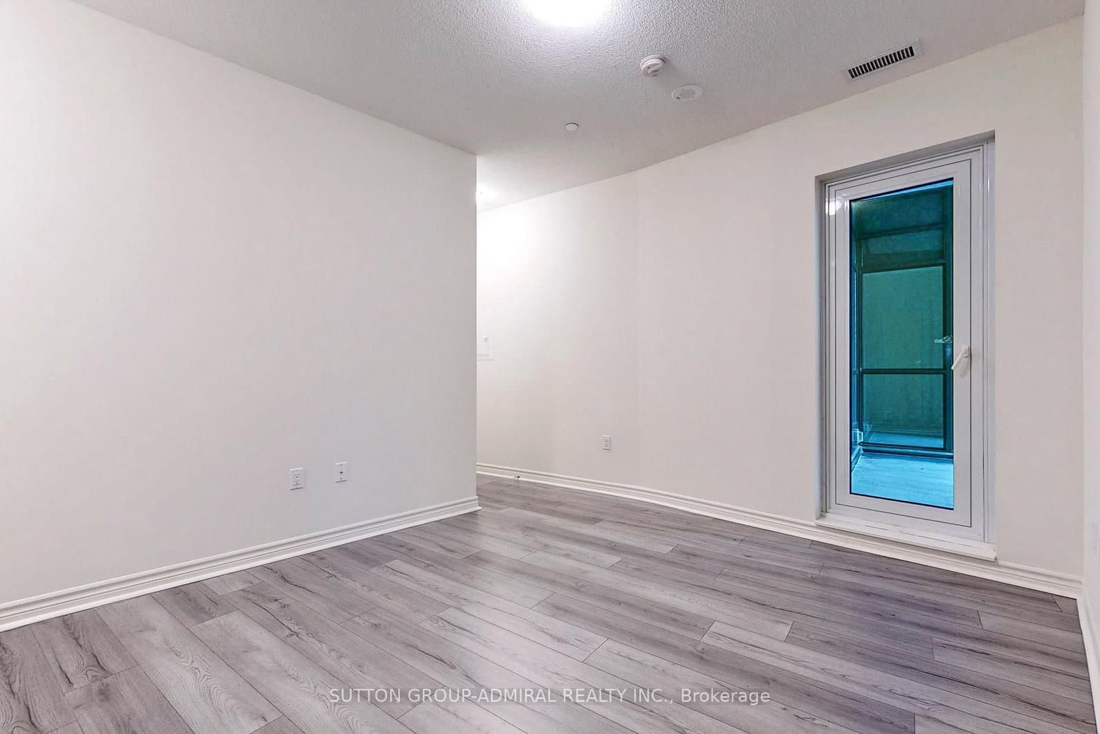 39 Annie Craig Drive, Unit 221 thumbnail 10