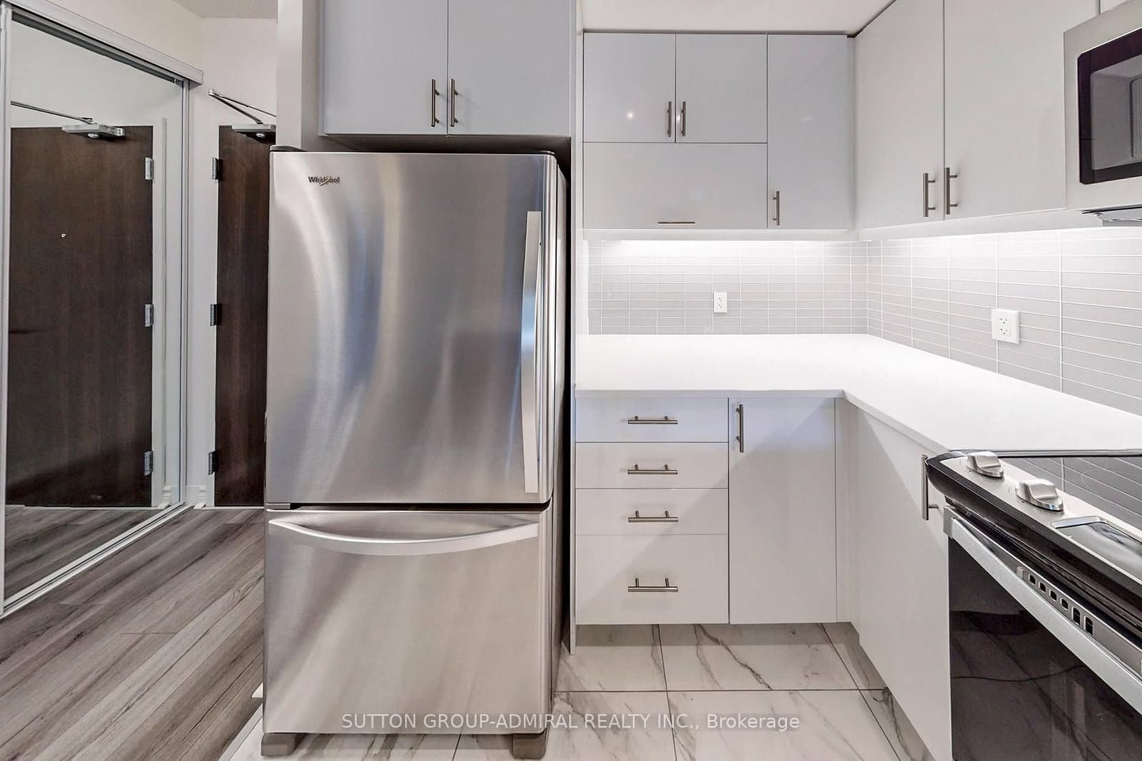 39 Annie Craig Drive, Unit 221 thumbnail 9