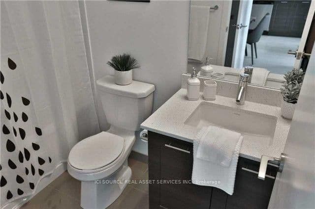 2212 Lake Shore Boulevard W, Unit 3202 thumbnail 11