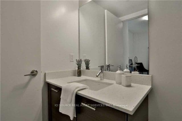 2212 Lake Shore Boulevard W, Unit 3202 thumbnail 13