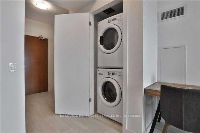2212 Lake Shore Boulevard W, Unit 3202 thumbnail 14