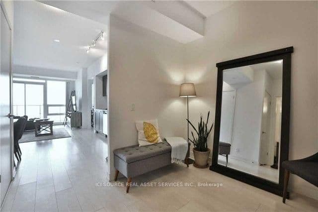 2212 Lake Shore Boulevard W, Unit 3202 thumbnail 3