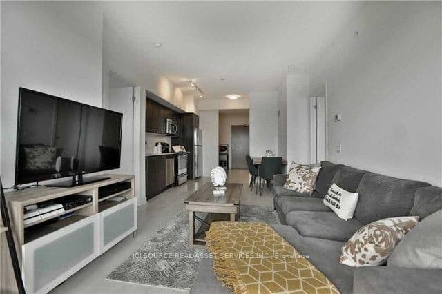 2212 Lake Shore Boulevard W, Unit 3202 thumbnail 8