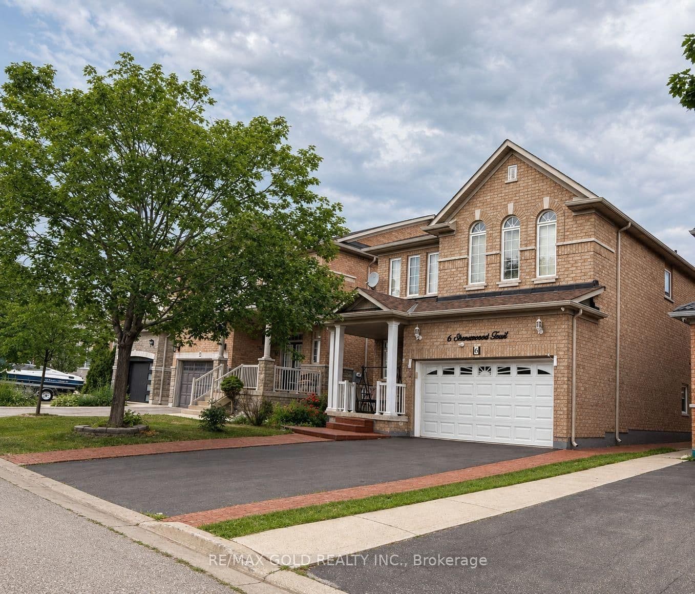 6 Stonemount Trail - Image 1