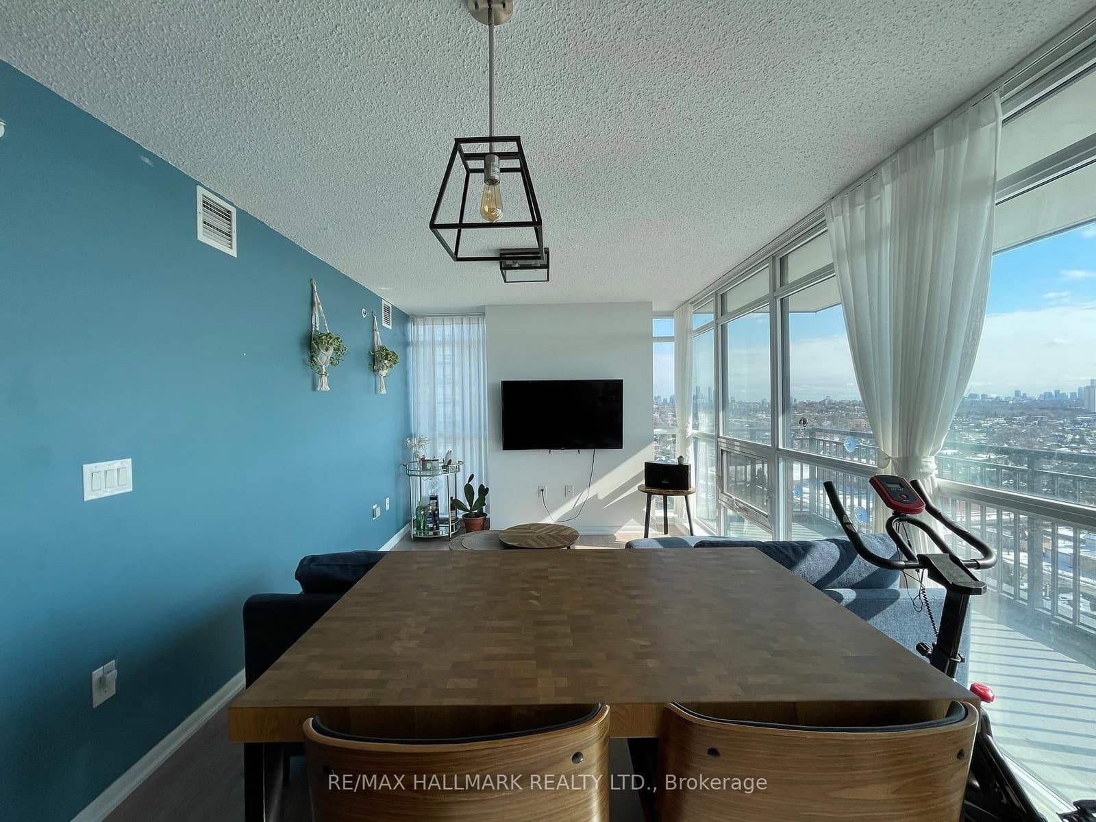 830 Lawrence Avenue W, Unit 1507 thumbnail 9