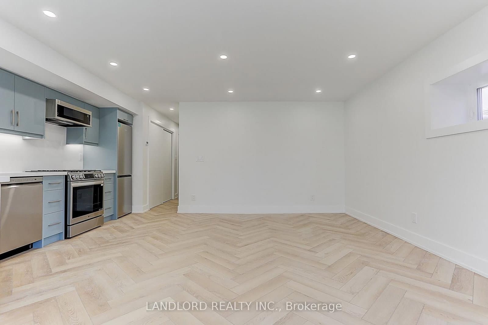 71 Livingstone Avenue, Unit Lower thumbnail 24