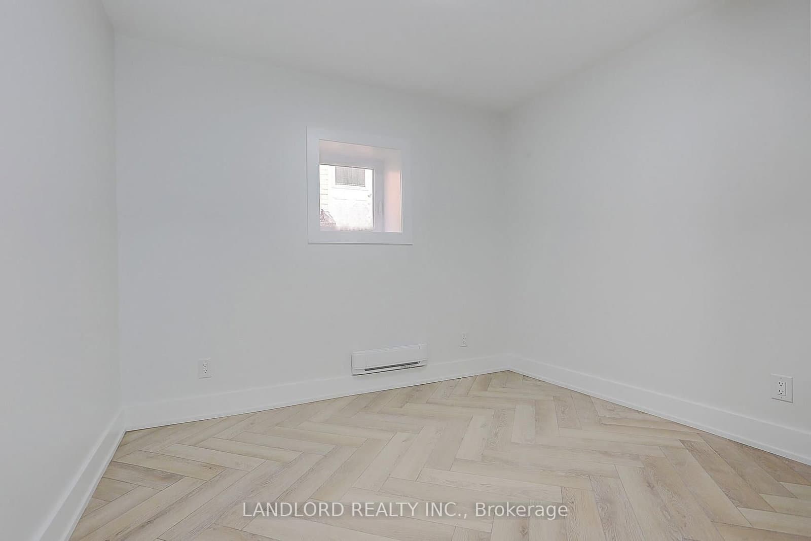 71 Livingstone Avenue, Unit Lower thumbnail 28