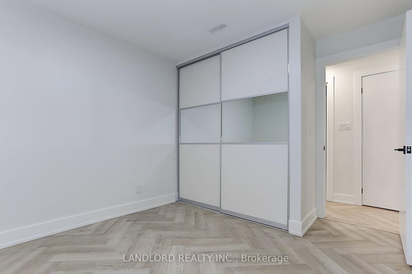 71 Livingstone Avenue, Unit Lower thumbnail 29