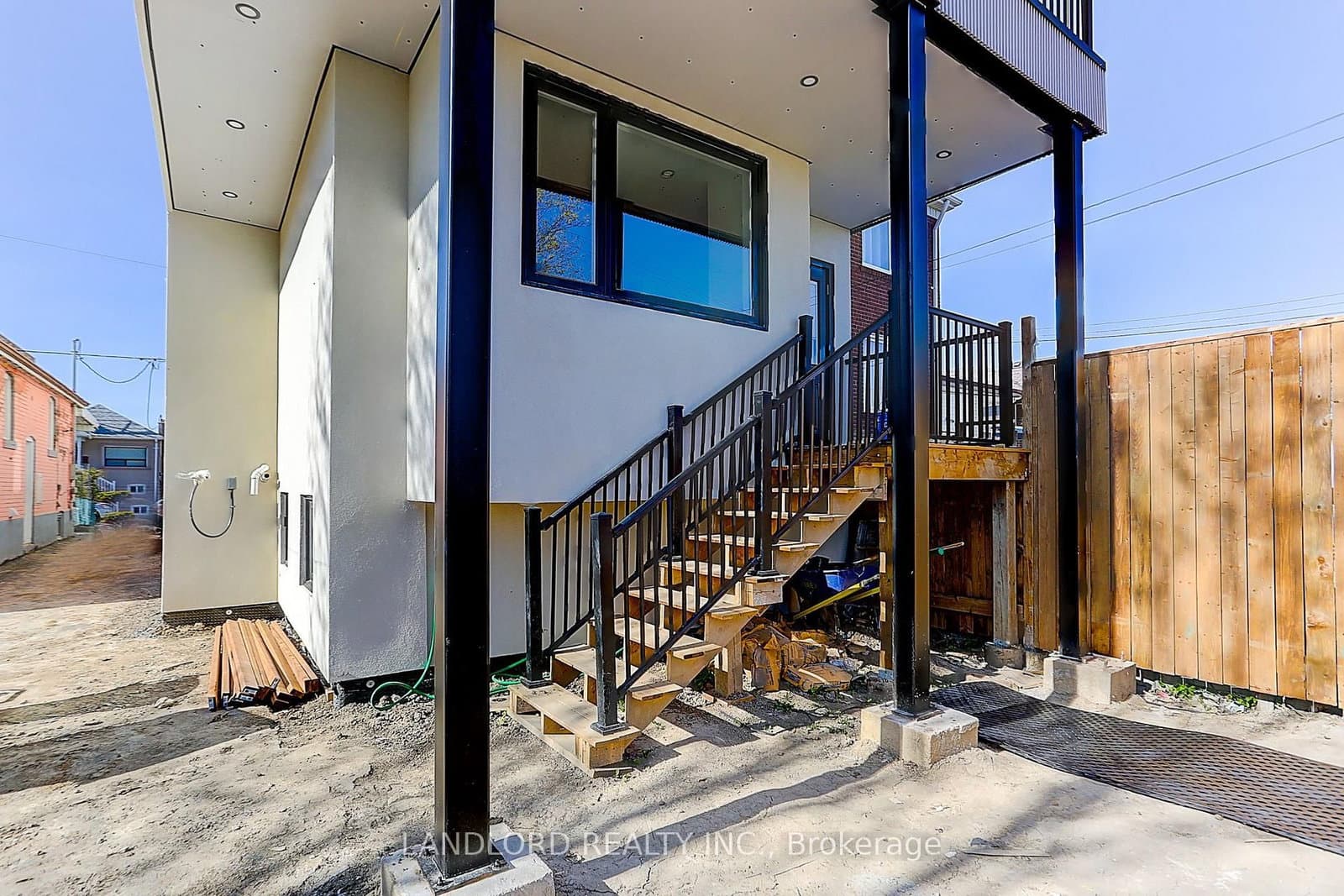 71 Livingstone Avenue, Unit Lower thumbnail 6