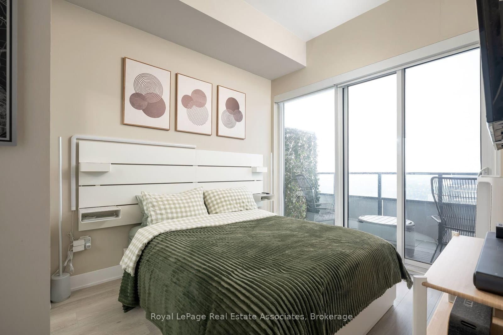 30 Shore Breeze Drive, Unit 6104 thumbnail 20