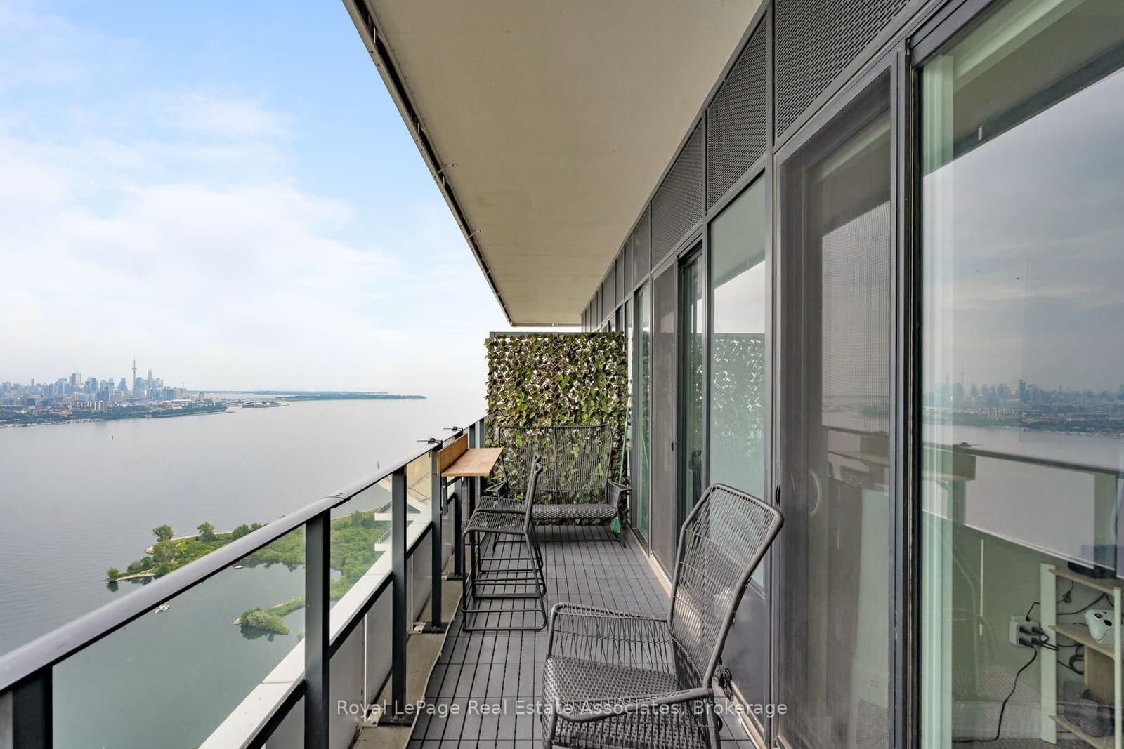 30 Shore Breeze Drive, Unit 6104 thumbnail 25