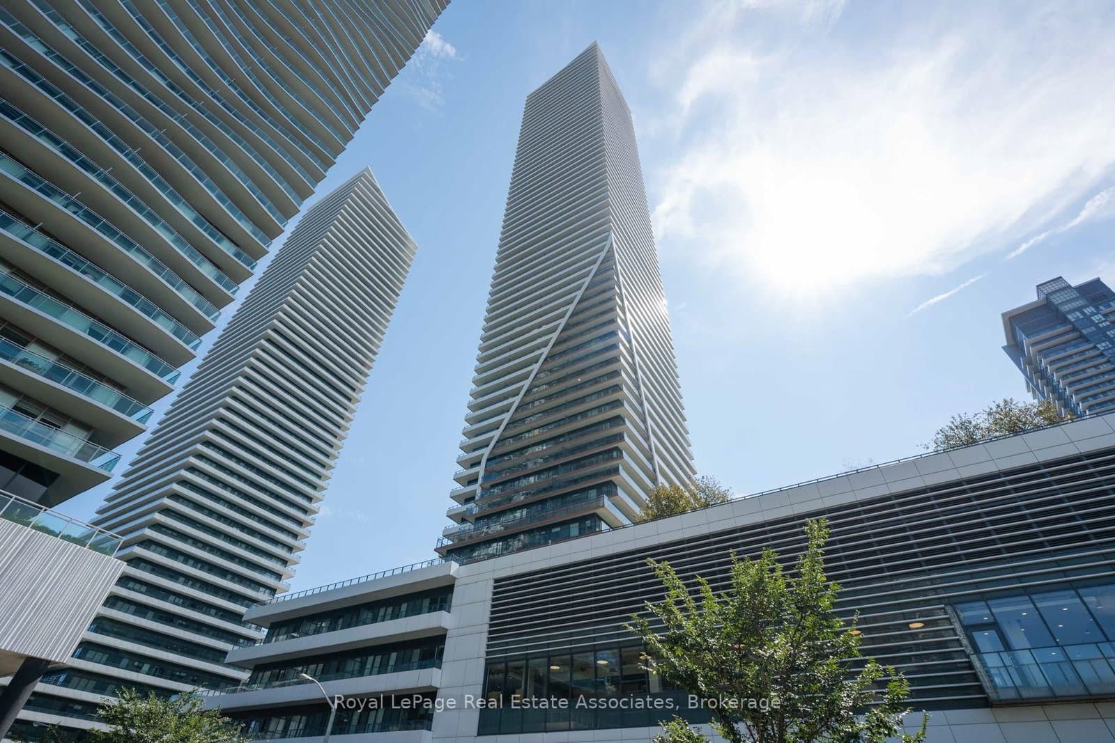 30 Shore Breeze Drive, Unit 6104 thumbnail 3