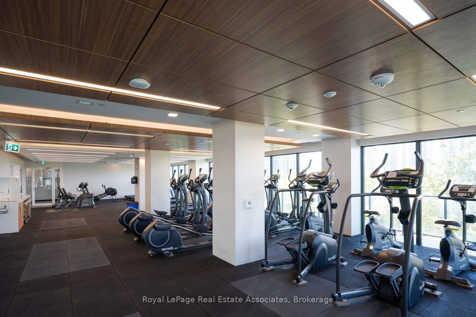 30 Shore Breeze Drive, Unit 6104 thumbnail 31