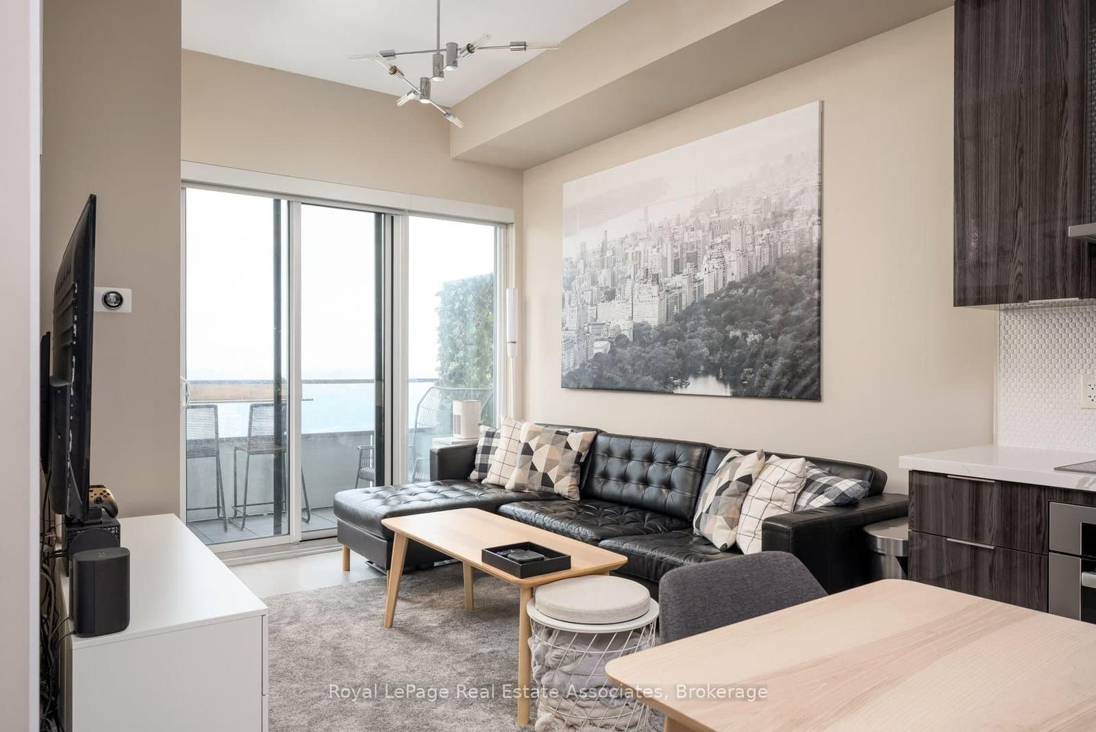 30 Shore Breeze Drive, Unit 6104 thumbnail 8