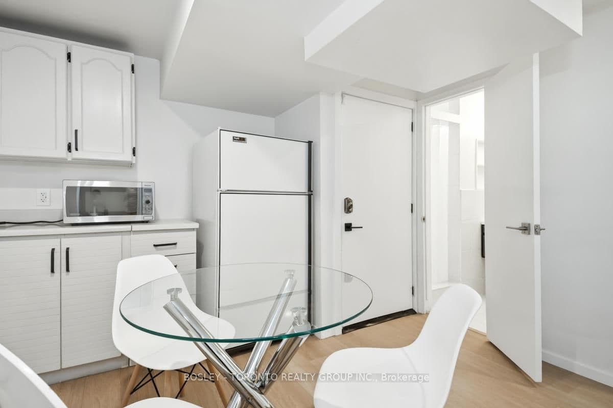 146 Earlscourt Avenue, Unit Lower thumbnail 13