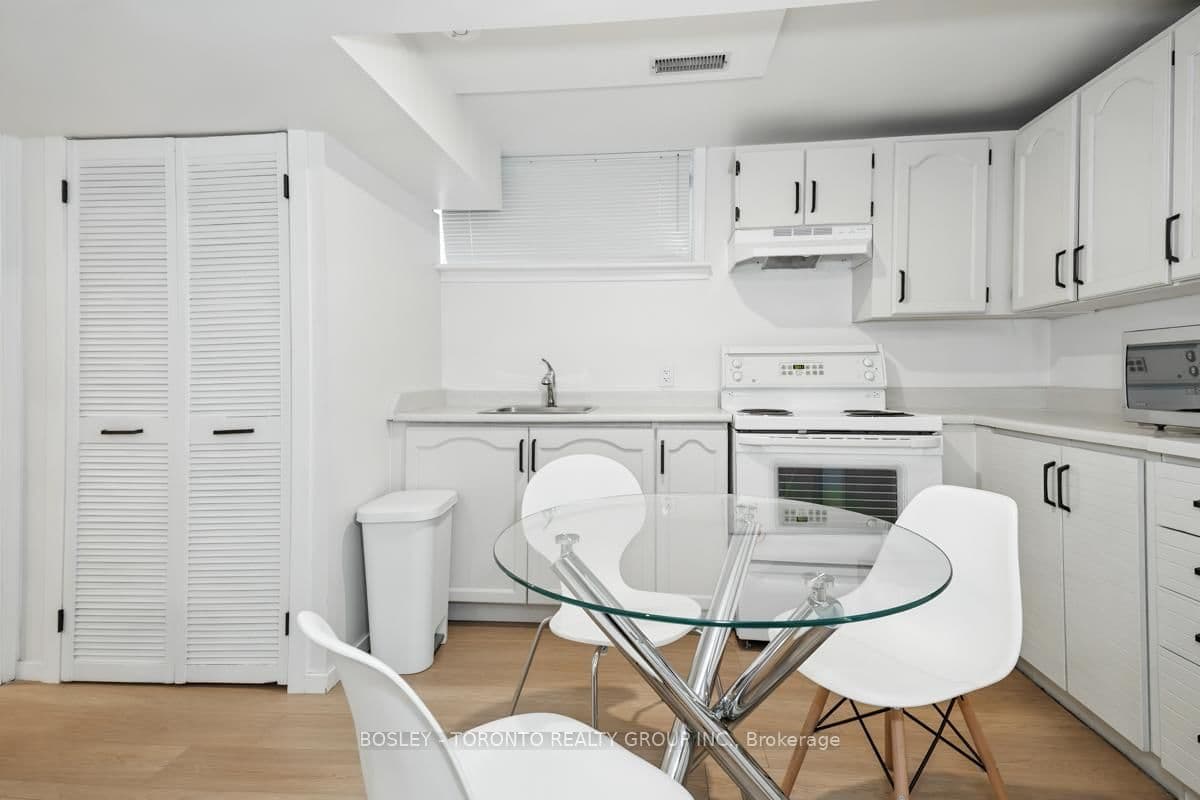 146 Earlscourt Avenue, Unit Lower thumbnail 17