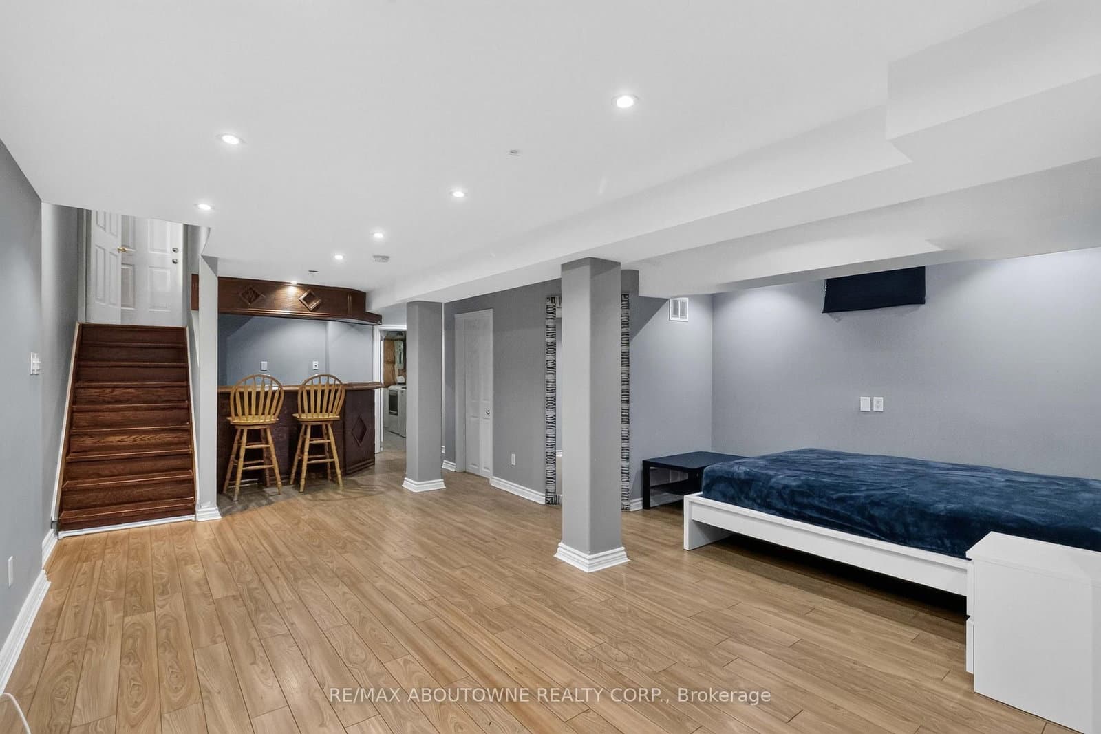 5233 Thornburn Drive thumbnail 31