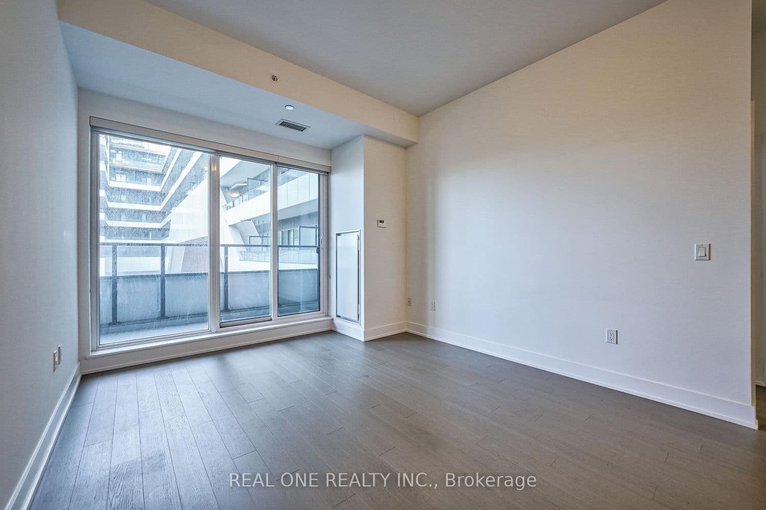 30 Shore Breeze Drive, Unit 231 thumbnail 11