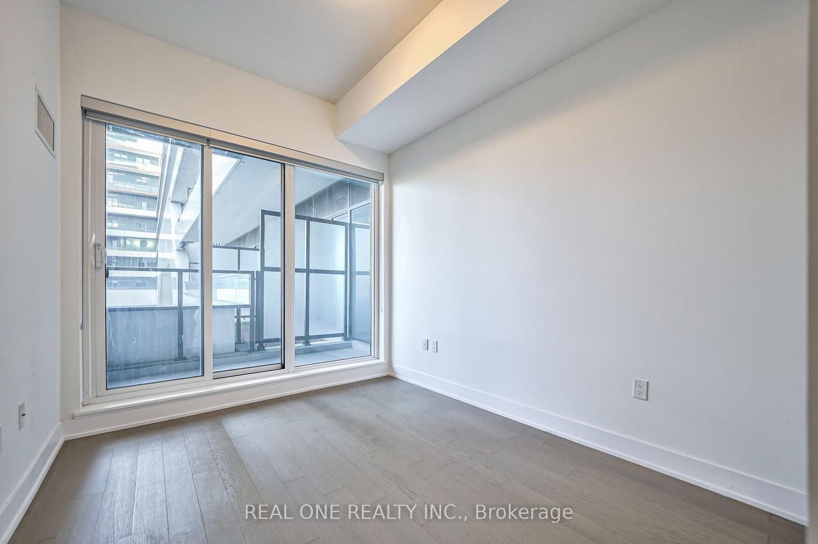 30 Shore Breeze Drive, Unit 231 thumbnail 17