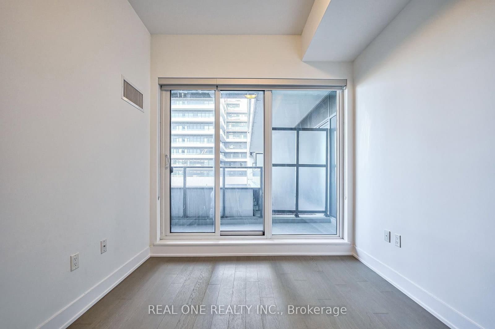 30 Shore Breeze Drive, Unit 231 thumbnail 18