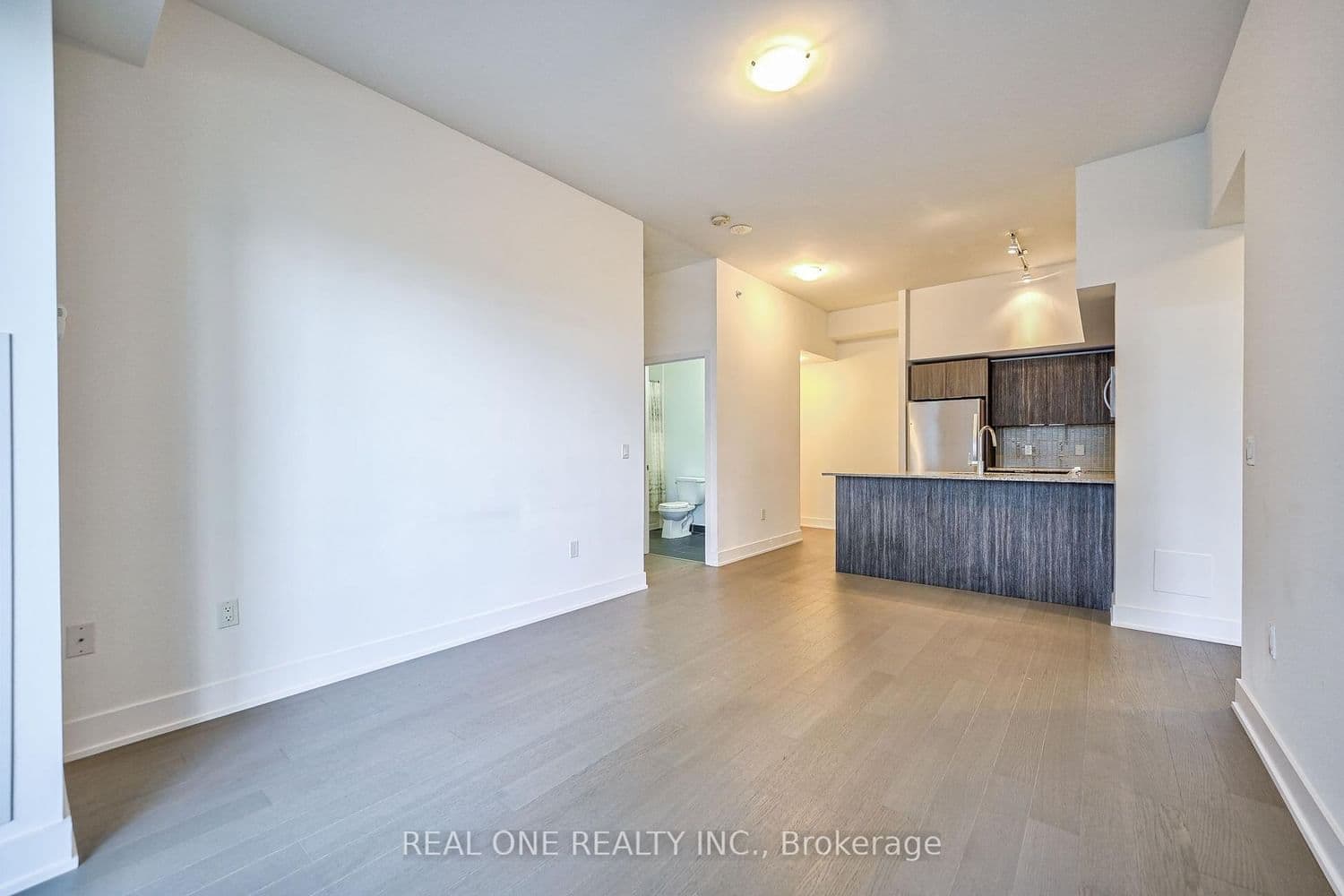 30 Shore Breeze Drive, Unit 231 thumbnail 7