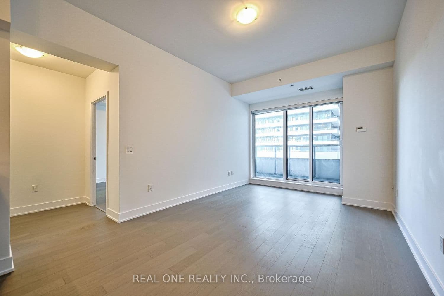 30 Shore Breeze Drive, Unit 231 thumbnail 9