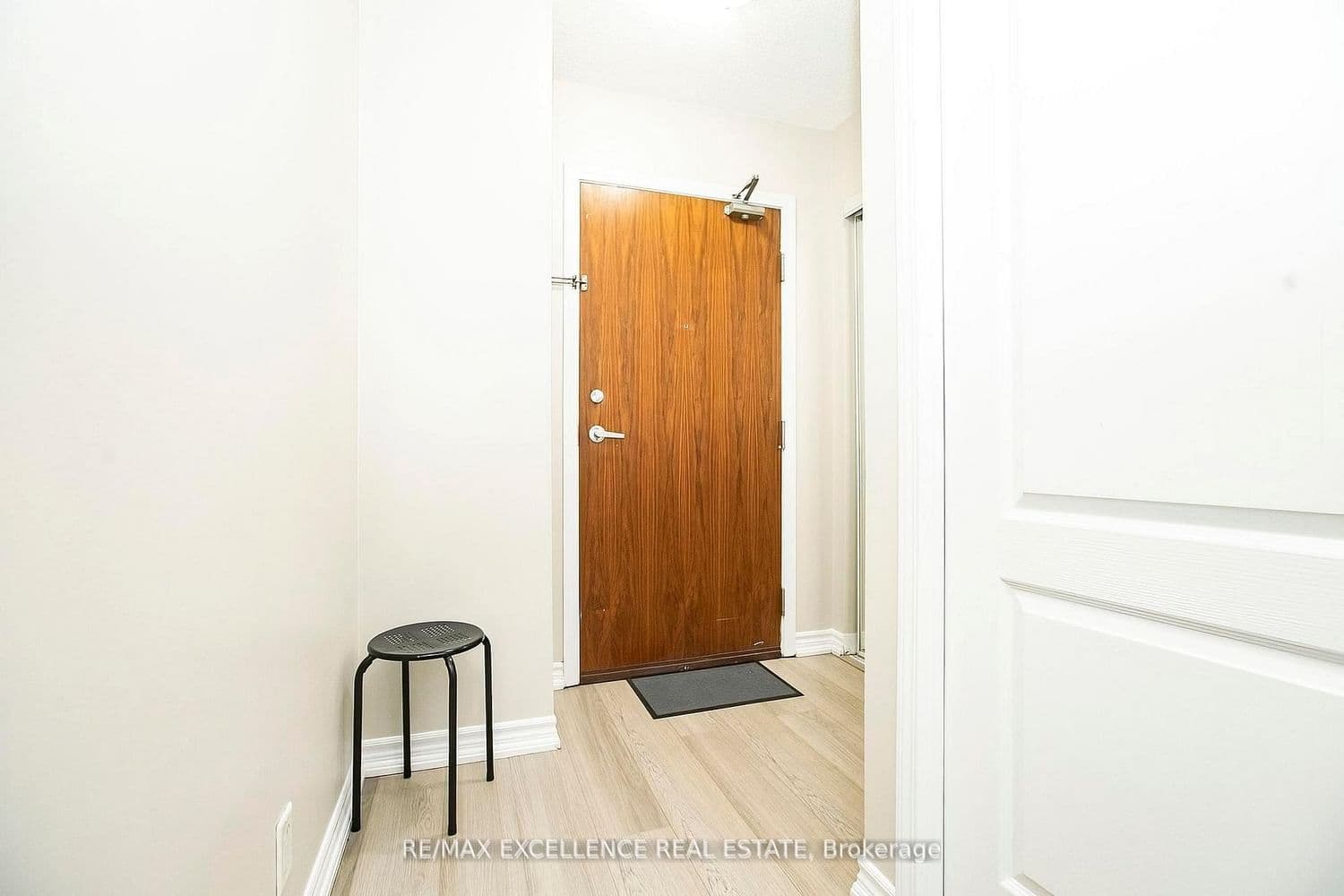 33 Elm Drive, Unit 2102 thumbnail 13