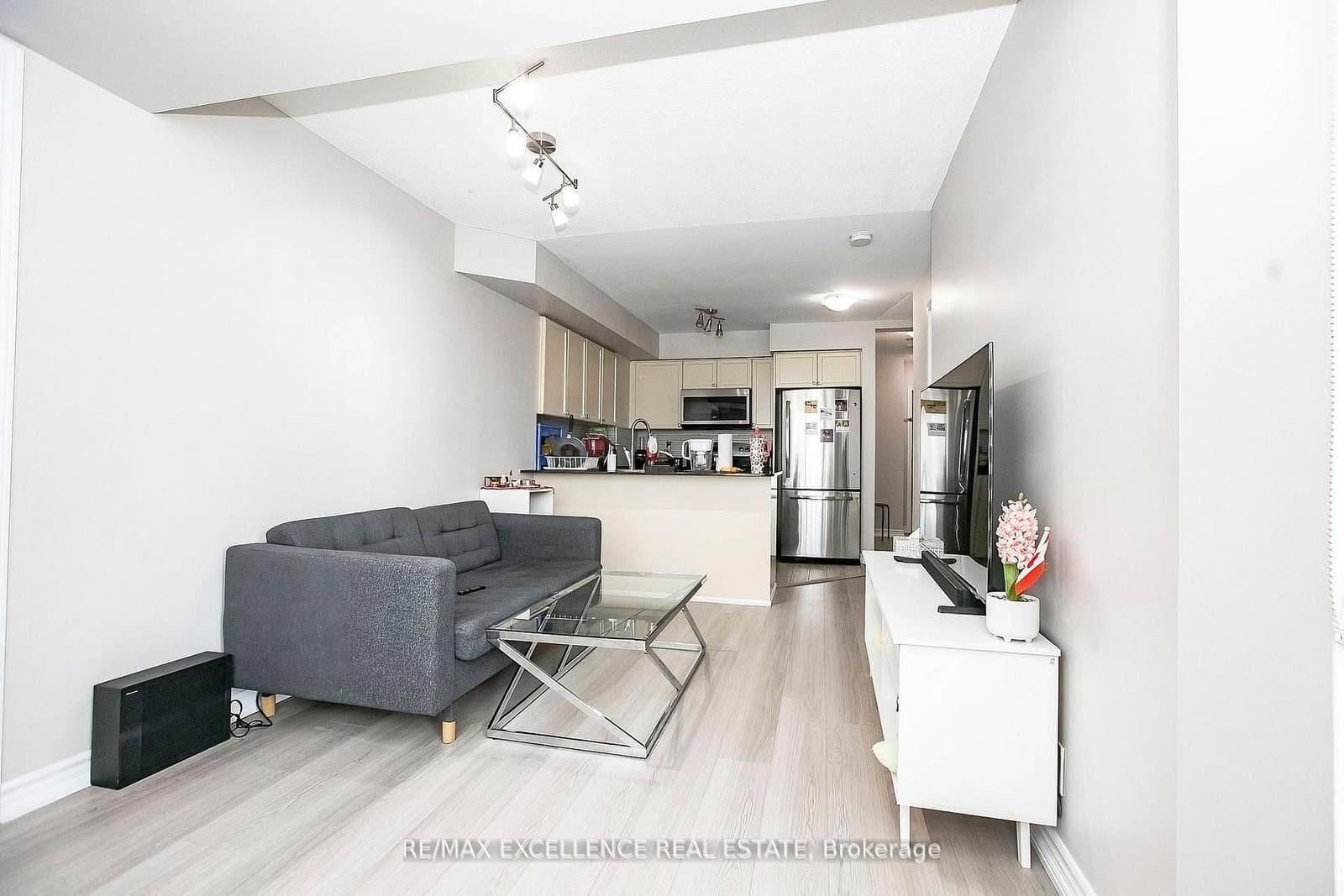 33 Elm Drive, Unit 2102 thumbnail 18