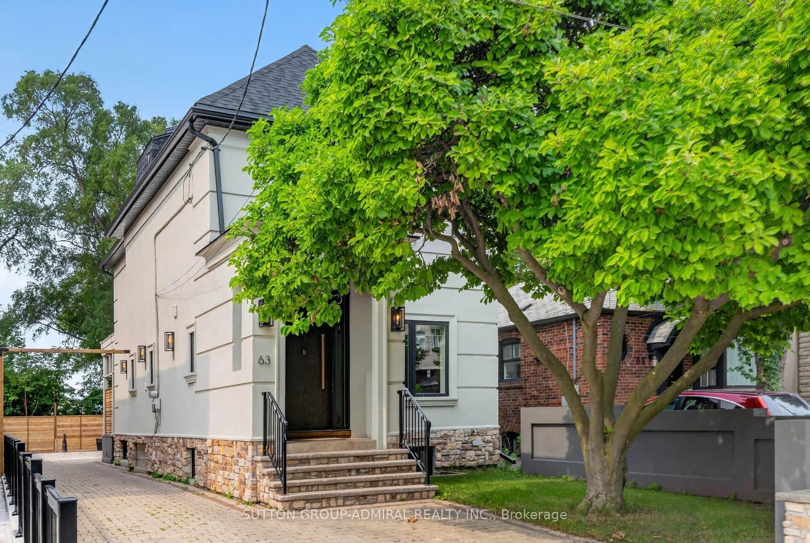 63 Westbury Crescent - Image 1