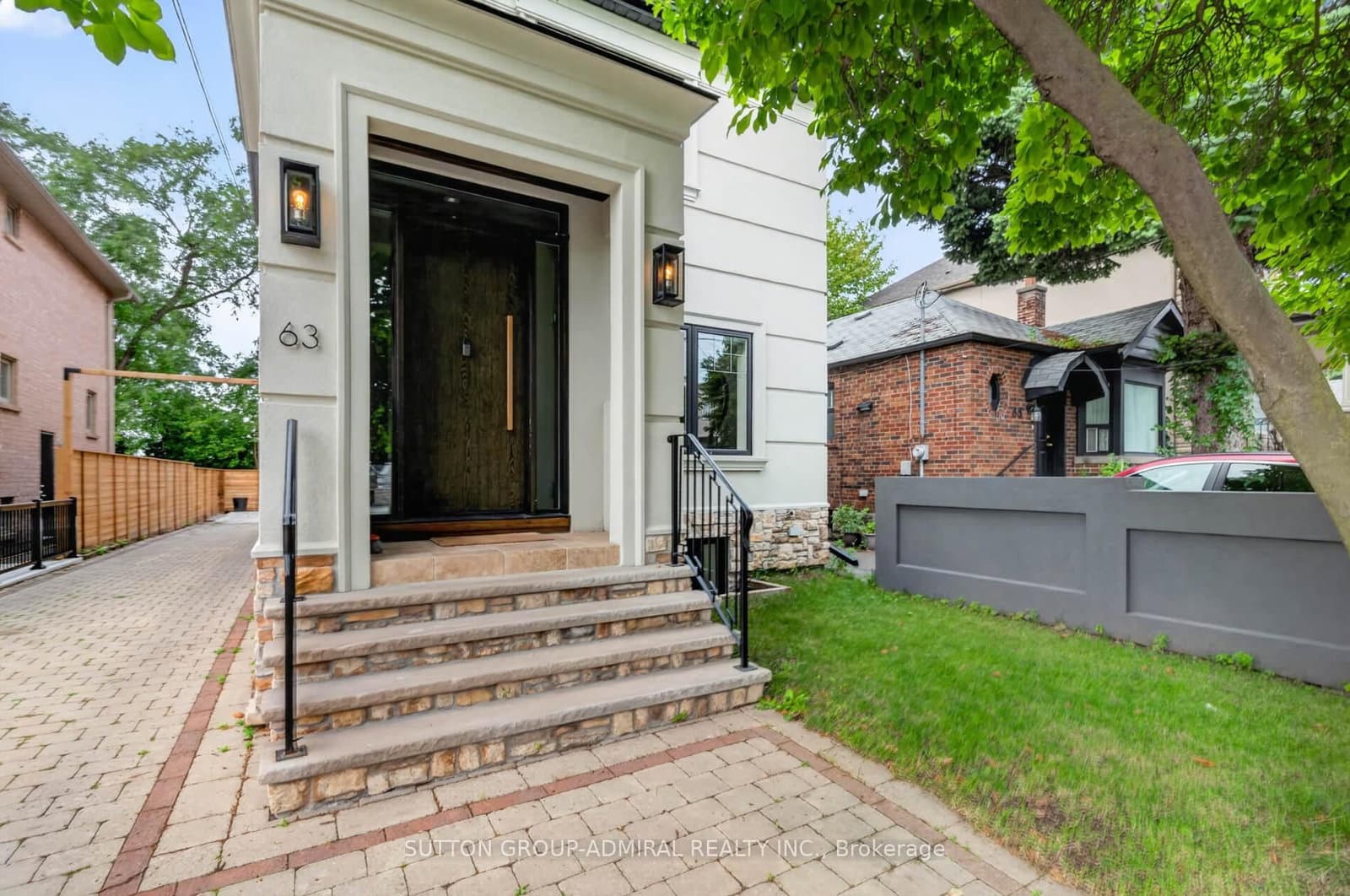 63 Westbury Crescent thumbnail 2
