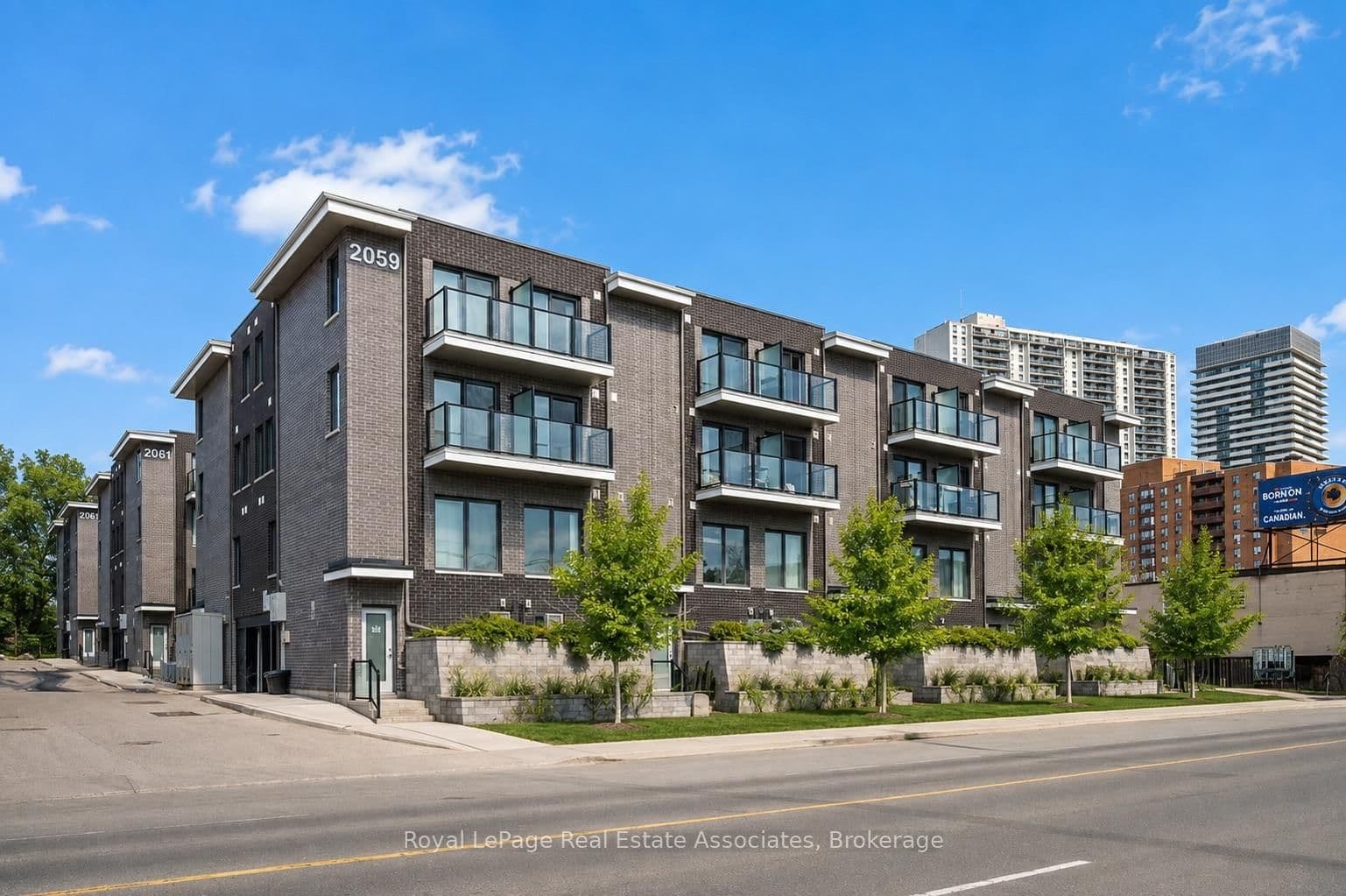 2059 Weston Road, Unit 40 - Image 1