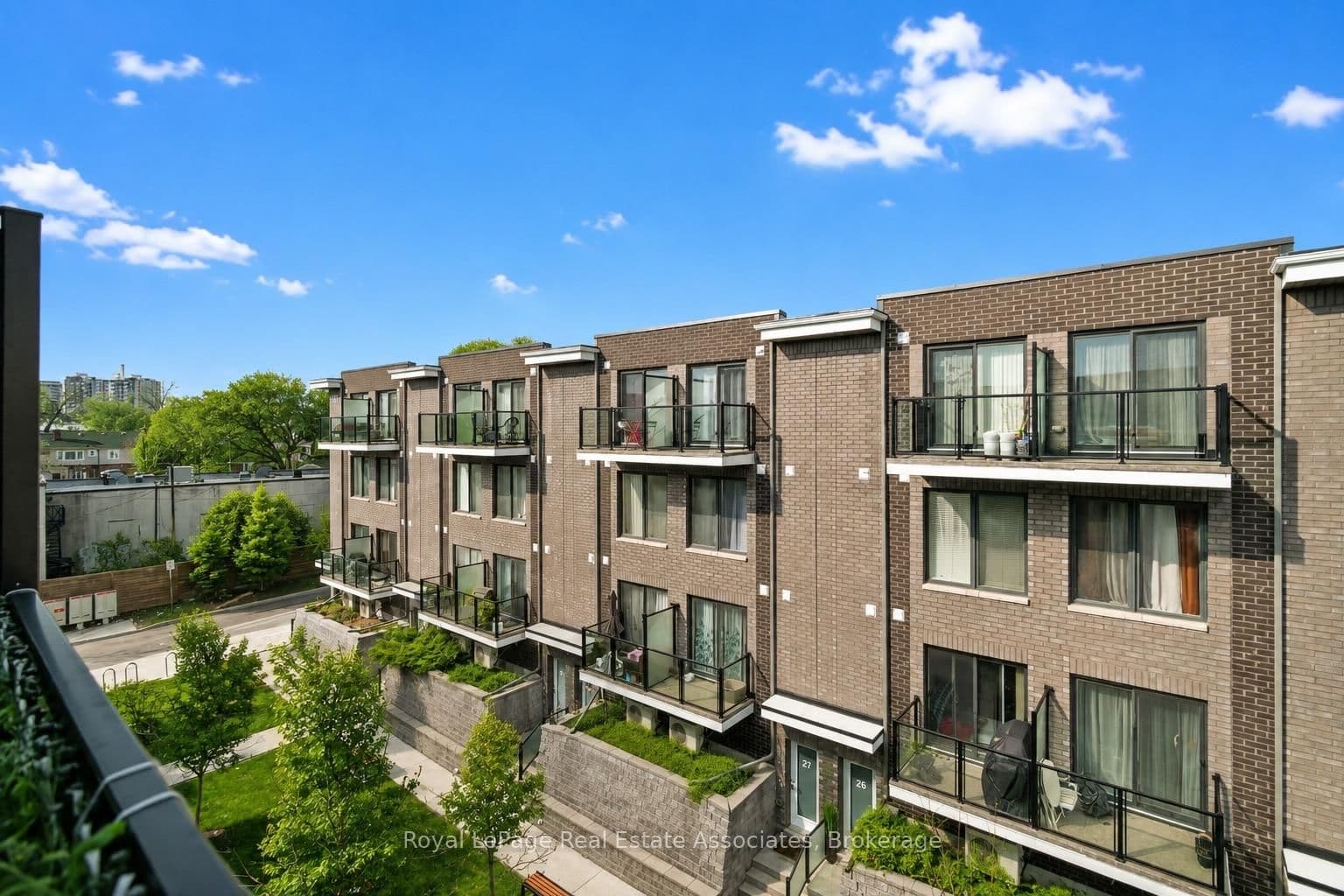 2059 Weston Road, Unit 40 thumbnail 32