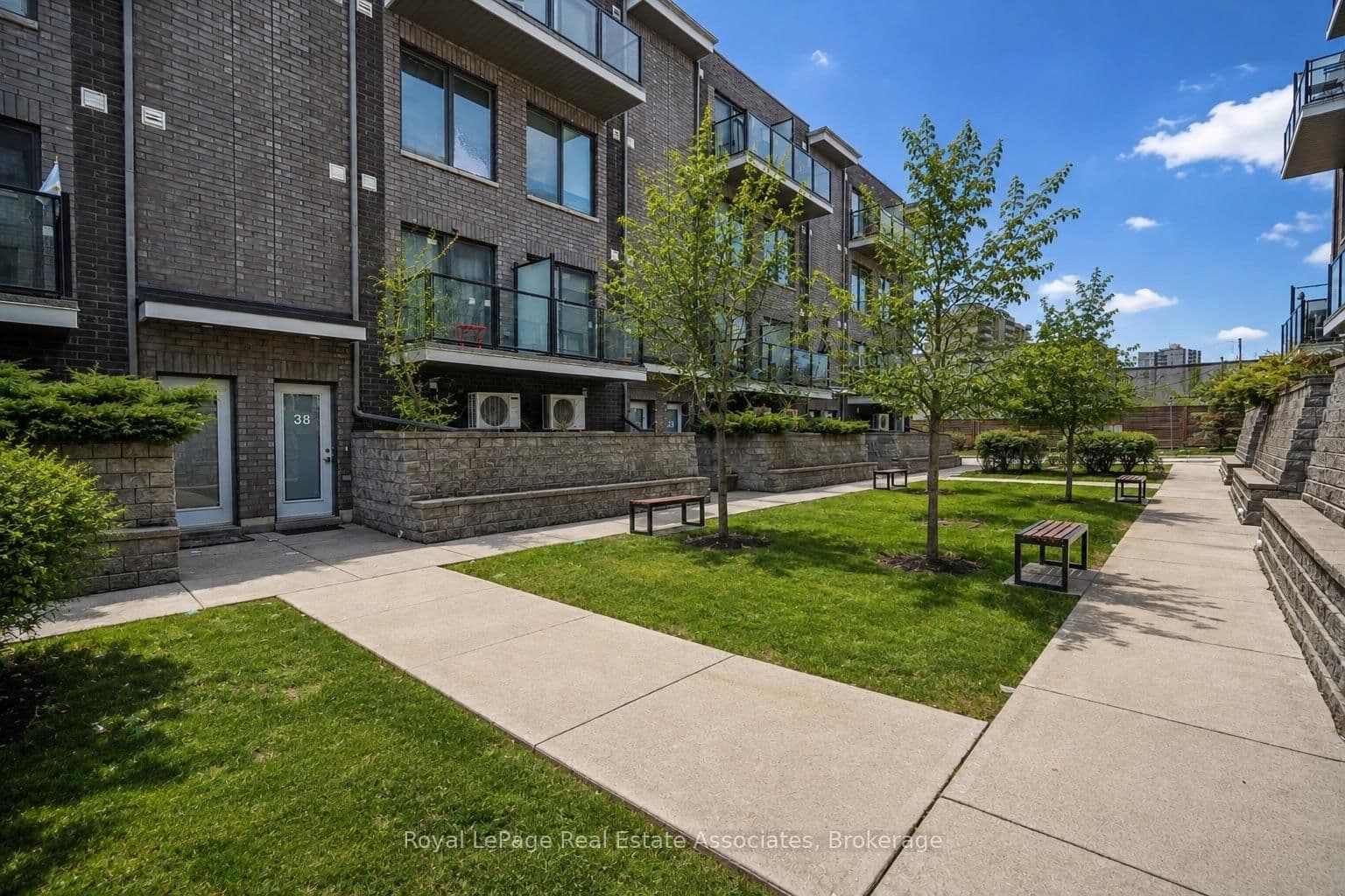 2059 Weston Road, Unit 40 thumbnail 33