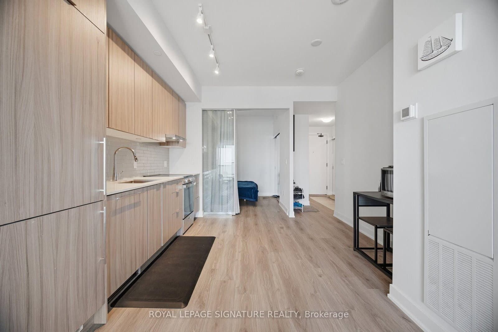 430 Square One Drive, Unit 2709 thumbnail 13