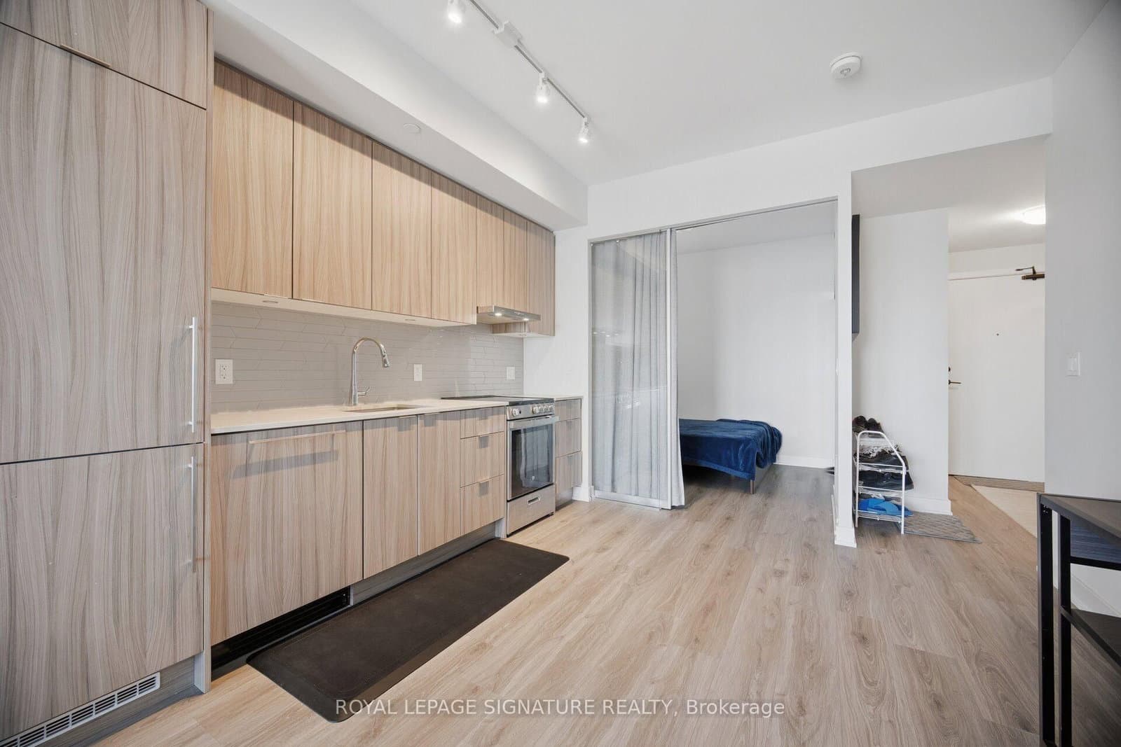 430 Square One Drive, Unit 2709 thumbnail 17