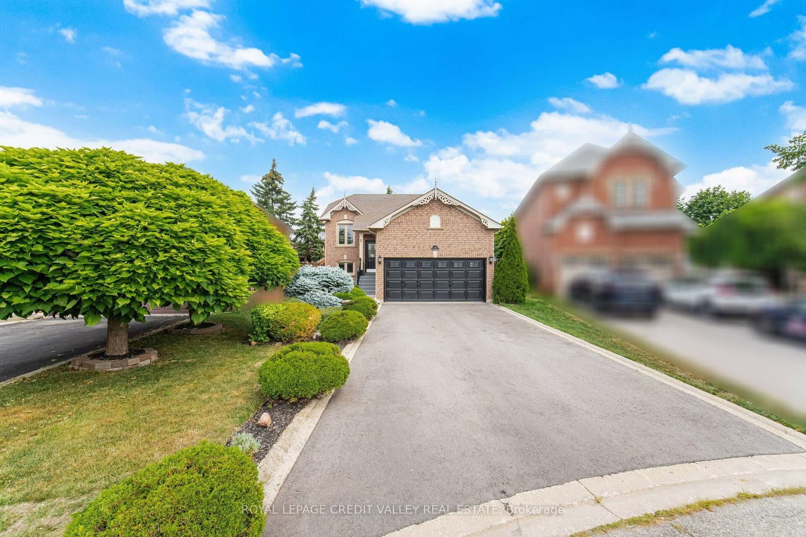 43 Flemington Drive E thumbnail 2