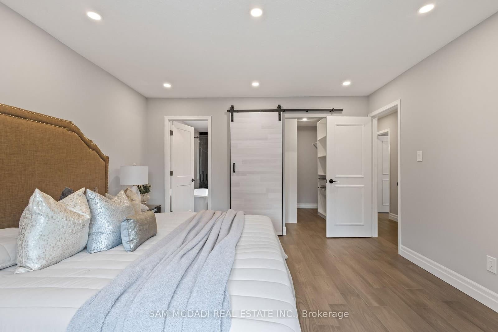 2535 Robin Drive thumbnail 29