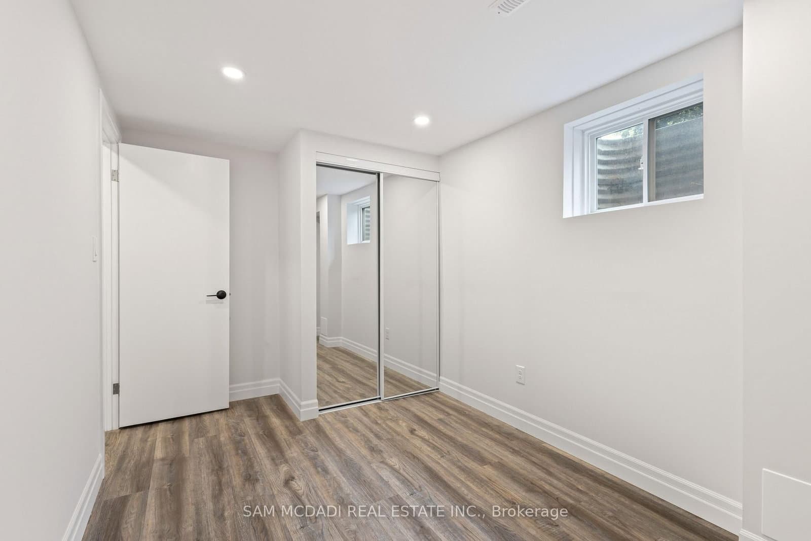 2535 Robin Drive thumbnail 36