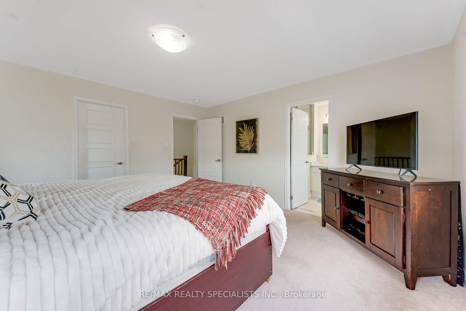 1 Boothill Drive thumbnail 15
