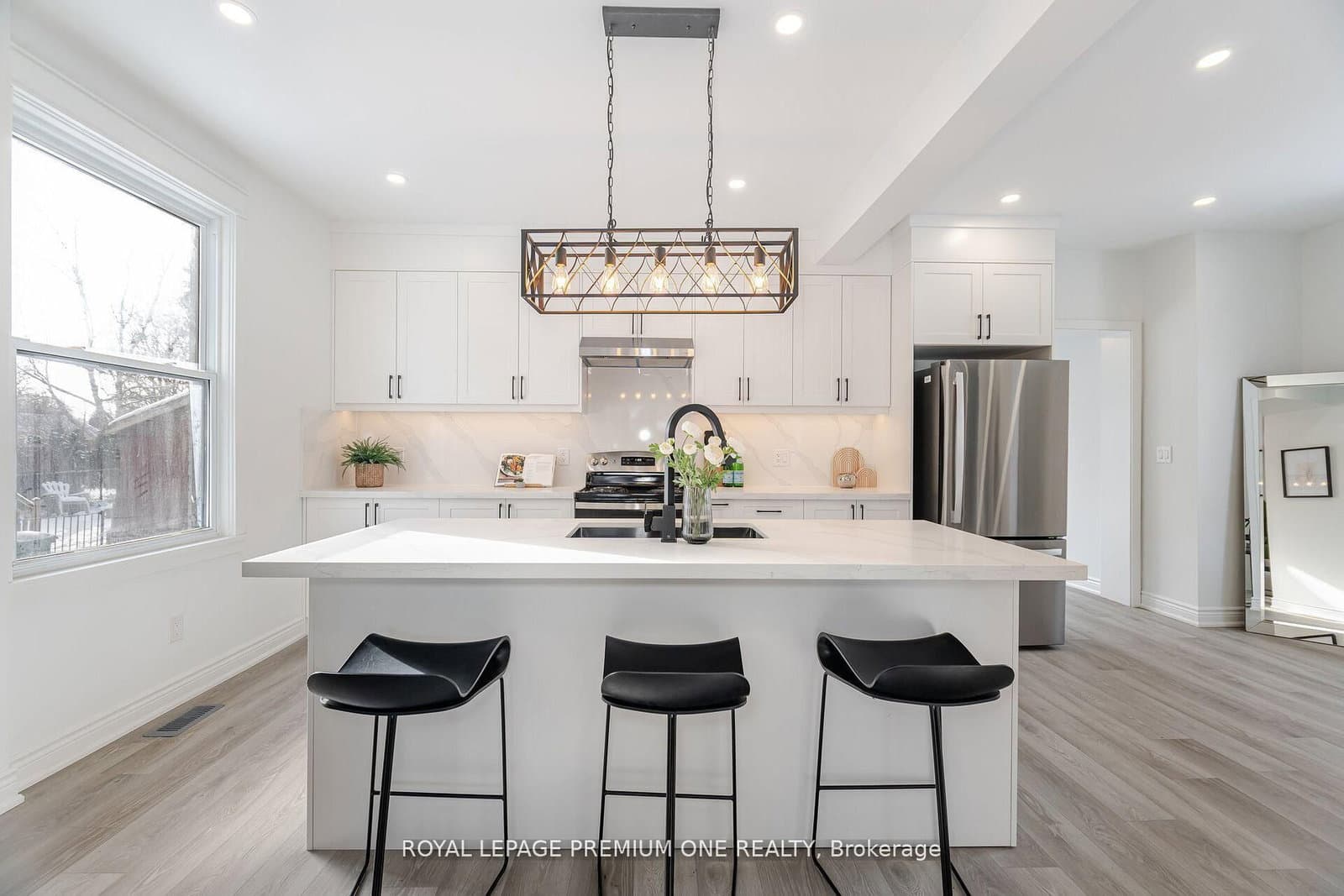 71 Mill Street S thumbnail 11