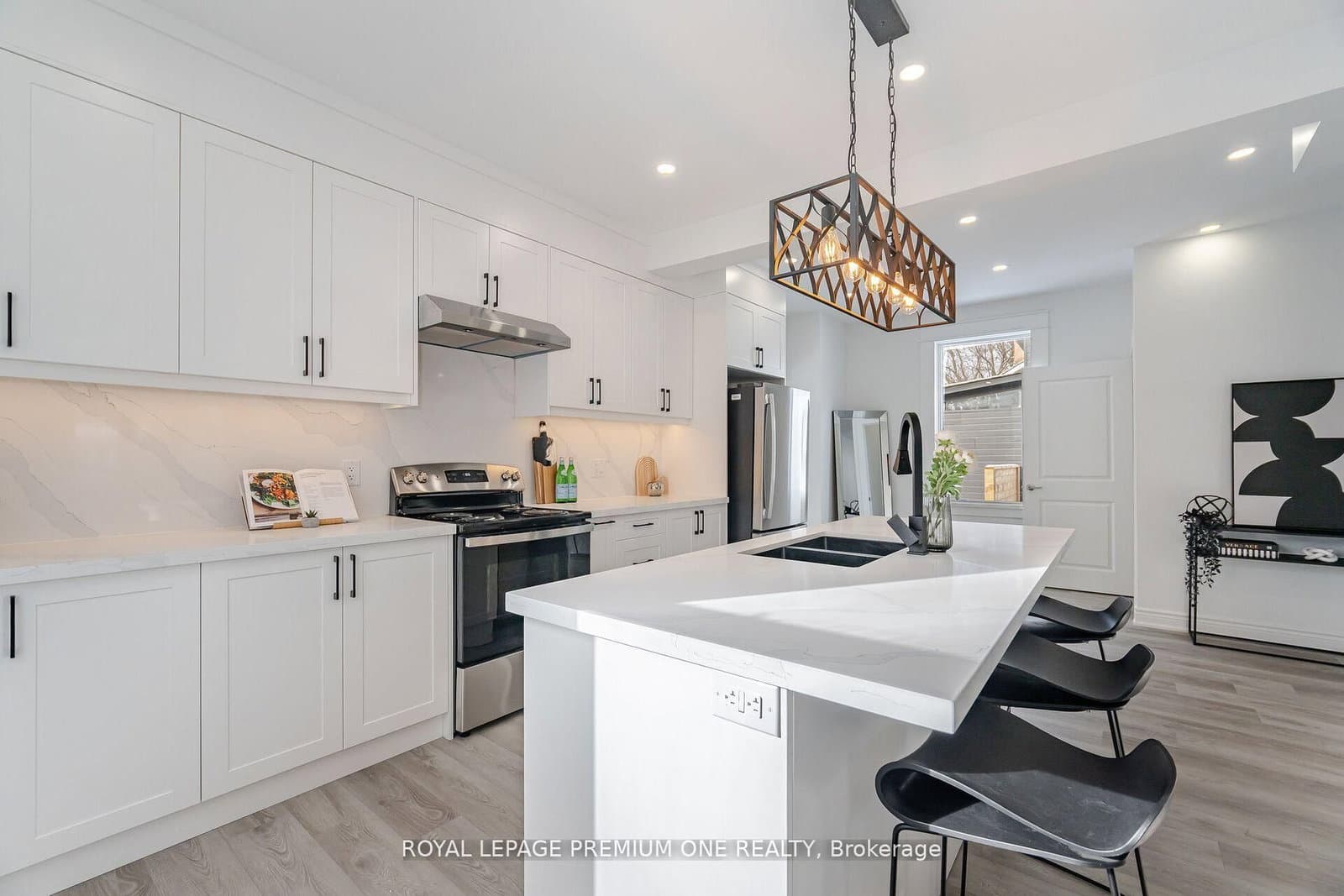 71 Mill Street S thumbnail 13
