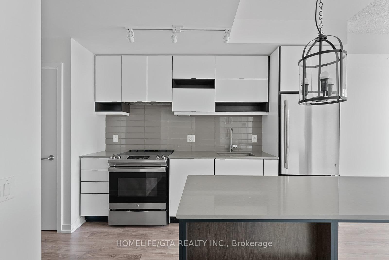 4065 Confederation Parkway, Unit 1512 thumbnail 10