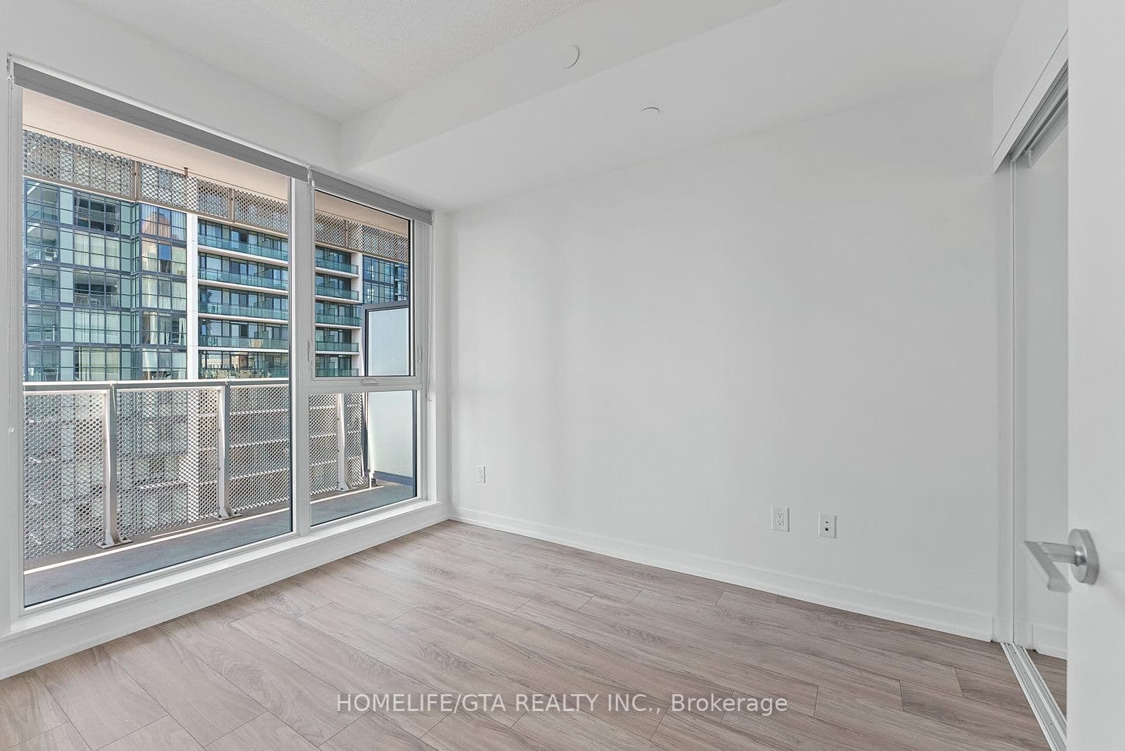 4065 Confederation Parkway, Unit 1512 thumbnail 19