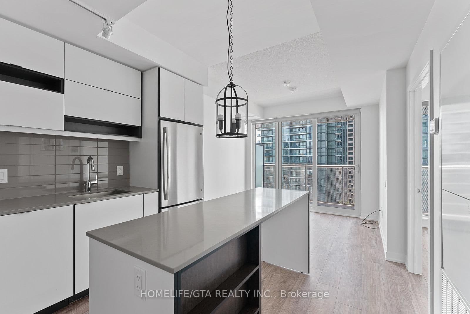 4065 Confederation Parkway, Unit 1512 thumbnail 9